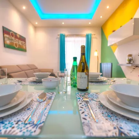 Spacious And Beautifully Furnished 3 Bedrooms/3bathrooms With 2 Balconies Wvid1-1 *