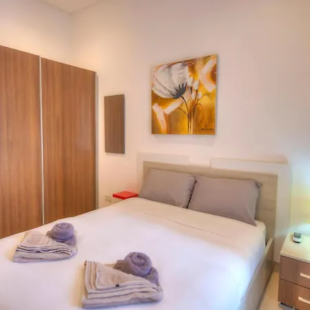 Spacious And Beautifully Furnished 3 Bedrooms/3bathrooms With 2 Balconies Wvid1-1 Gzira