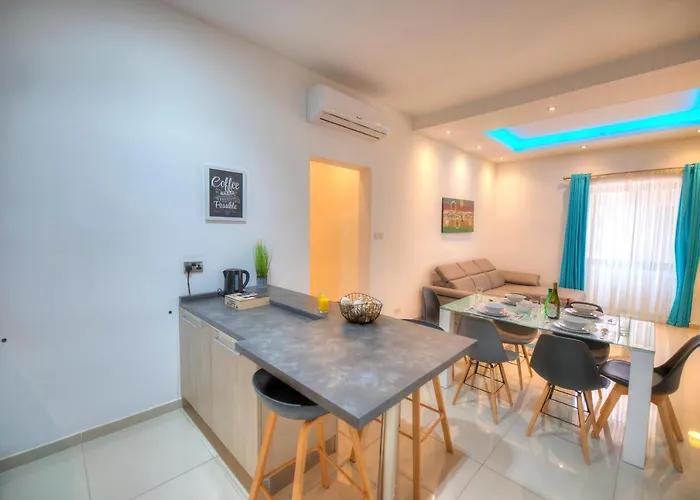 Apartament Spacious And Beautifully Furnished 3 Bedrooms/3bathrooms With 2 Balconies Wvid1-1 Gzira