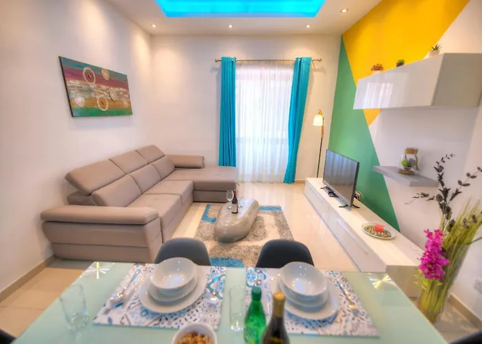 Spacious And Beautifully Furnished 3 Bedrooms/3bathrooms With 2 Balconies Wvid1-1 * Gzira