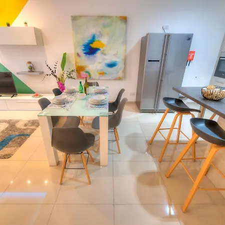 Spacious And Beautifully Furnished 3 Bedrooms/3bathrooms With 2 Balconies Wvid1-1