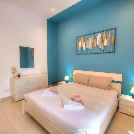 Apartmán Spacious And Beautifully Furnished 3 Bedrooms/3bathrooms With 2 Balconies Wvid1-1 *