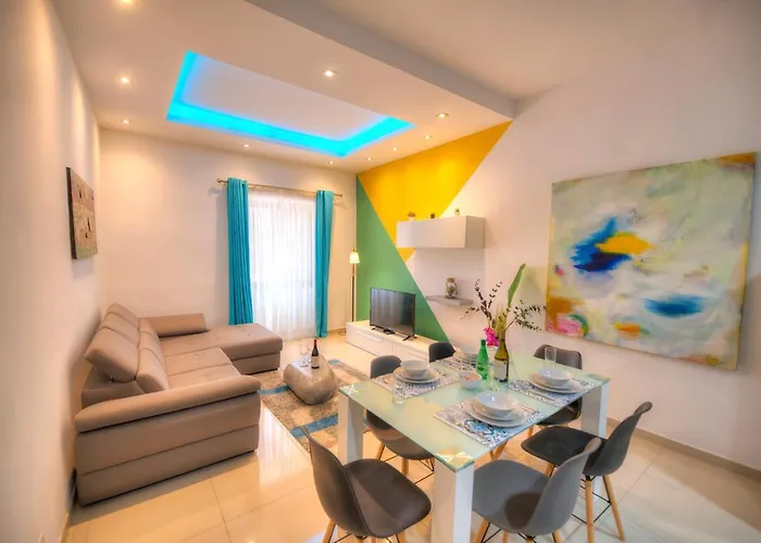 Daire Spacious And Beautifully Furnished 3 Bedrooms/3bathrooms With 2 Balconies Wvid1-1