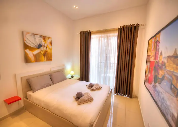 Spacious And Beautifully Furnished 3 Bedrooms/3bathrooms With 2 Balconies Wvid1-1 * Gzira