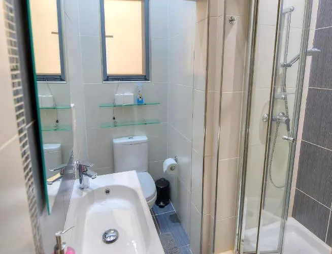 Spacious And Beautifully Furnished 3 Bedrooms/3bathrooms With 2 Balconies Wvid1-1 Appartement *