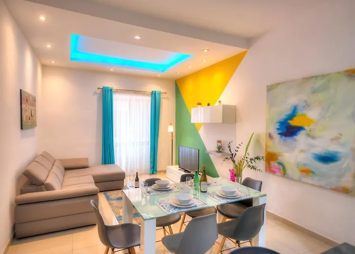 Spacious And Beautifully Furnished 3 Bedrooms/3bathrooms With 2 Balconies Wvid1-1 *